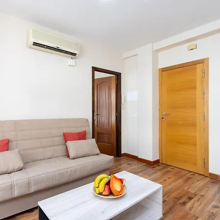 Apartment Home2book Bright & Comfy Cruz Center